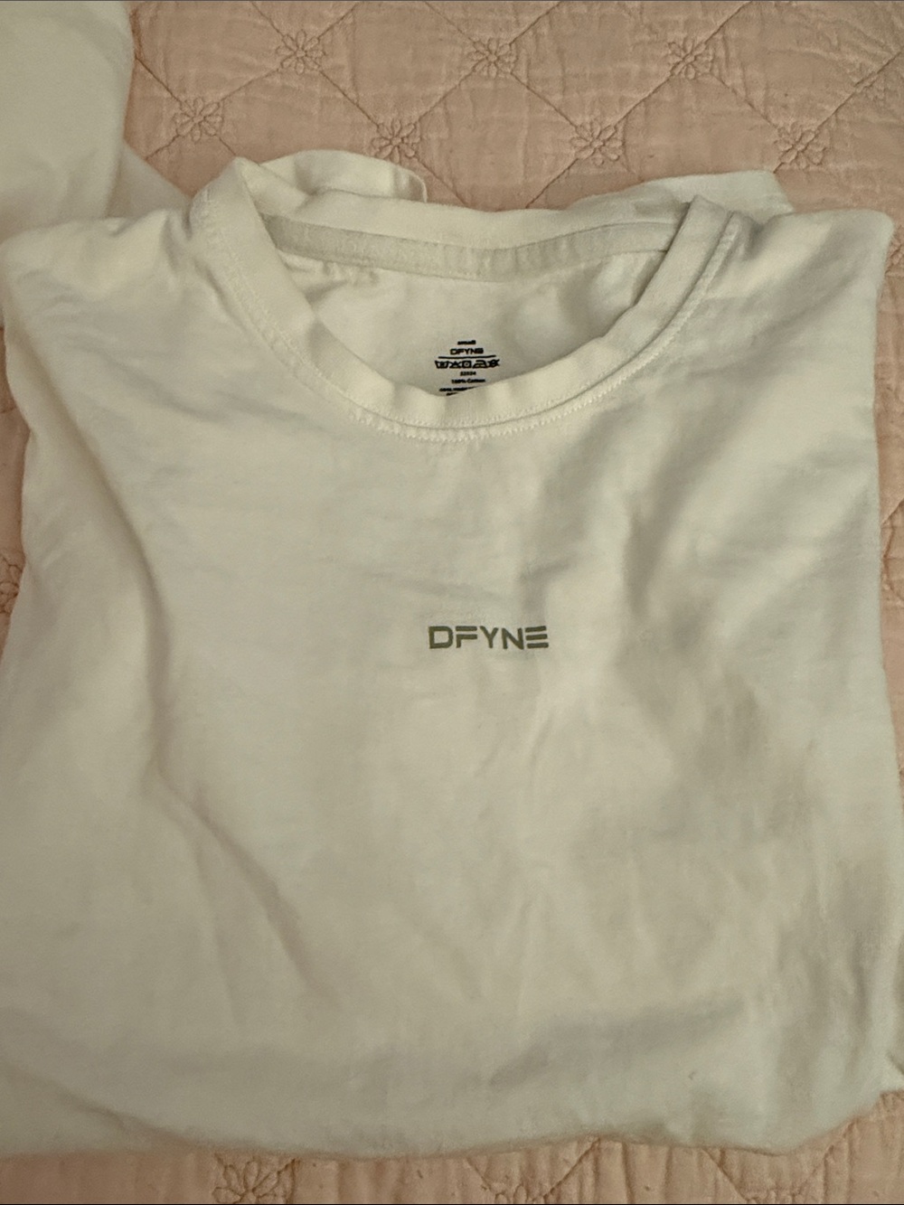 DFYNE Women's Short Sleeve Crewneck Tee in White